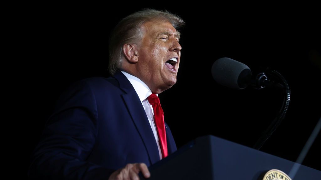 Trump: "He estado hablando con algunos de los líderes en España y lo están pasando mal" Trump: "He estado hablando con algunos de los líderes en España y lo están pasando mal"