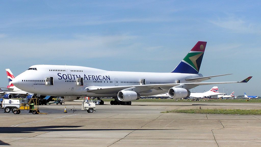 South.african.b747-400.zs-sax.arp