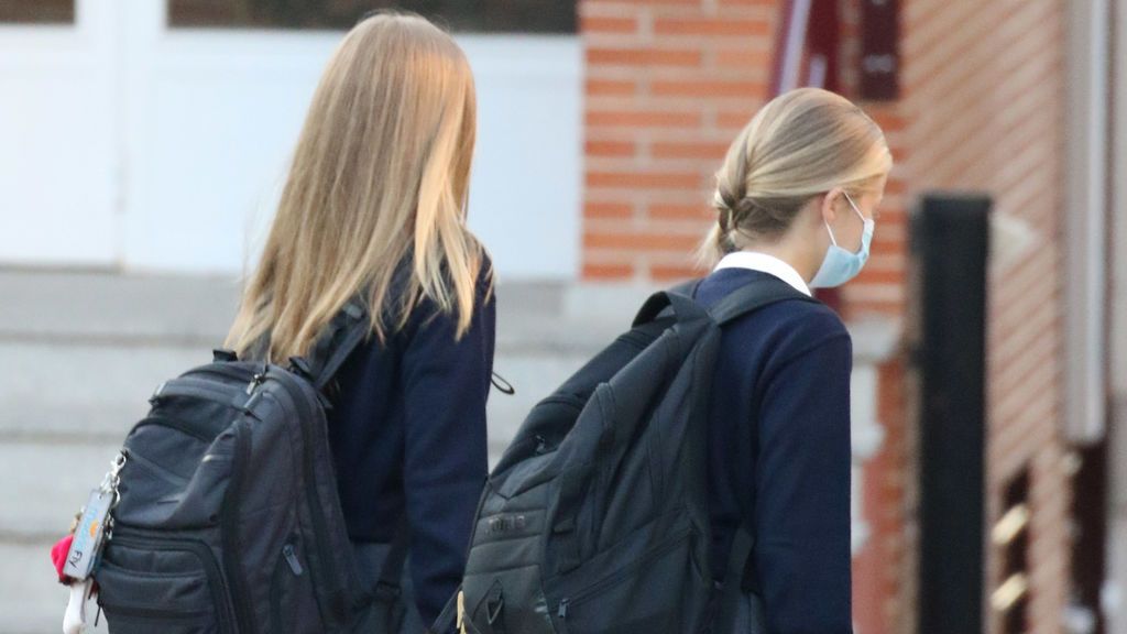 Las hijas de los reyes acceden a las instalaciones