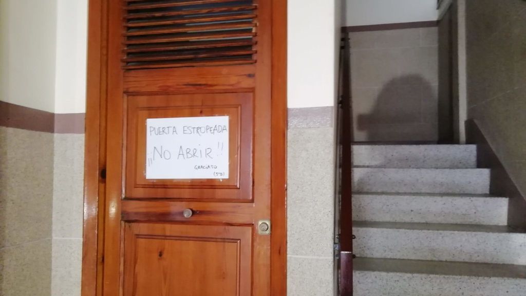 El ladrón accedió a la tienda a través del cuarto de limpieza del portal contiguo