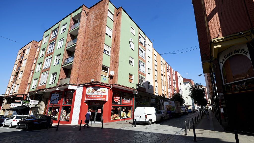 Detenida una persona tras saltarse un control policial para salir del confinamiento parcial de Torrelavega Detenida una persona tras saltarse un control policial para salir del confinamiento parcial de Torrelavega