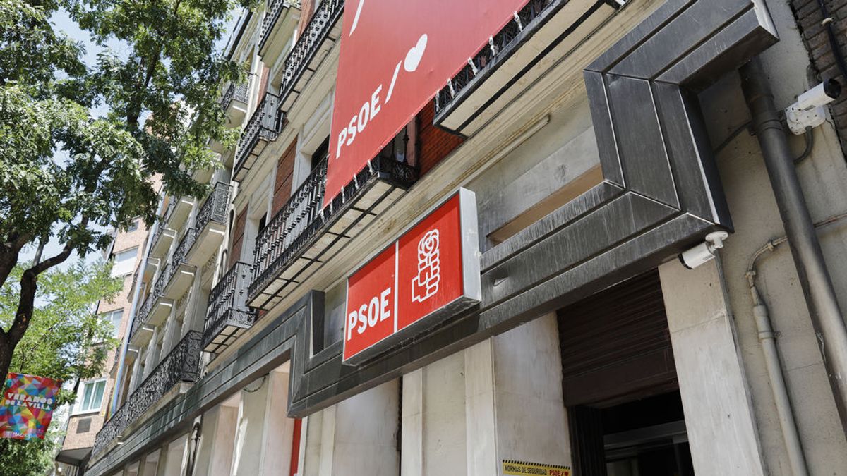 El PSOE se renueva con un carnet digital para su militancia El PSOE se renueva con un carnet digital para su militancia