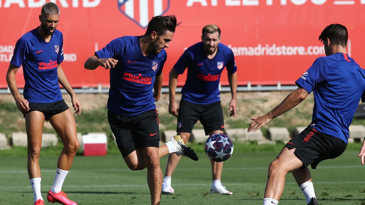 El Atlético no jugará el Trofeo Carranza "por precaución" tras un positivo en su expedición El Atlético no jugará el Trofeo Carranza "por precaución" tras un positivo en su expedición