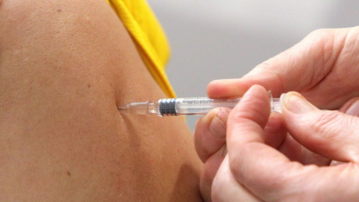 Oxford y AstraZeneca reanudarán los ensayos de su vacuna contra la covid19