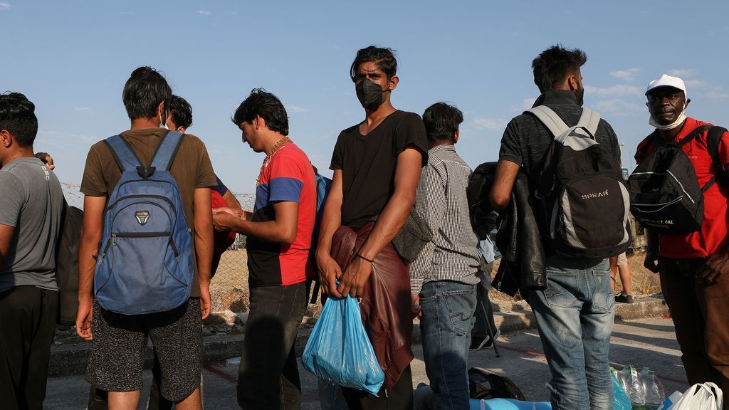 Partidos y ayuntamientos piden al Gobierno y a la UE actuar ante la crisis en el campo de refugiados de Moria Partidos y ayuntamientos piden al Gobierno y a la UE actuar ante la crisis en el campo de refugiados de Moria