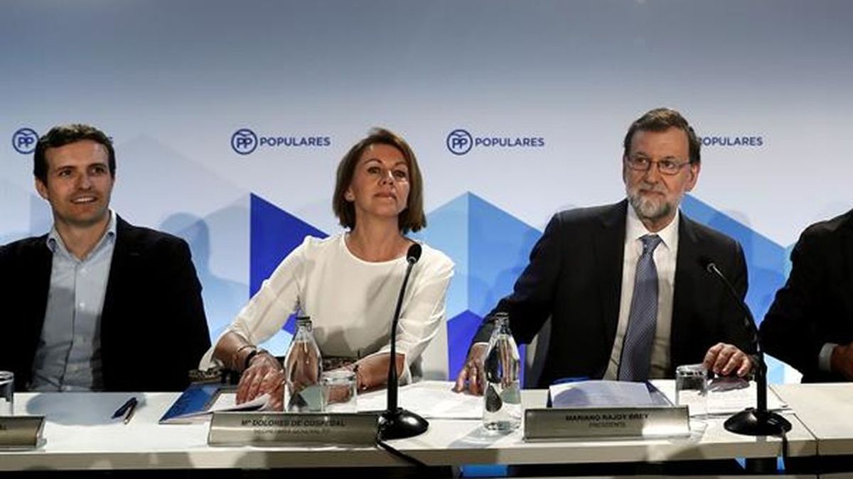 Antiguos colaboradores exoneran a Rajoy y señalan a Cospedal: “No le veo en esto, es hijo de juez” Antiguos colaboradores exoneran a Rajoy y señalan a Cospedal: “No le veo en esto, es hijo de juez”
