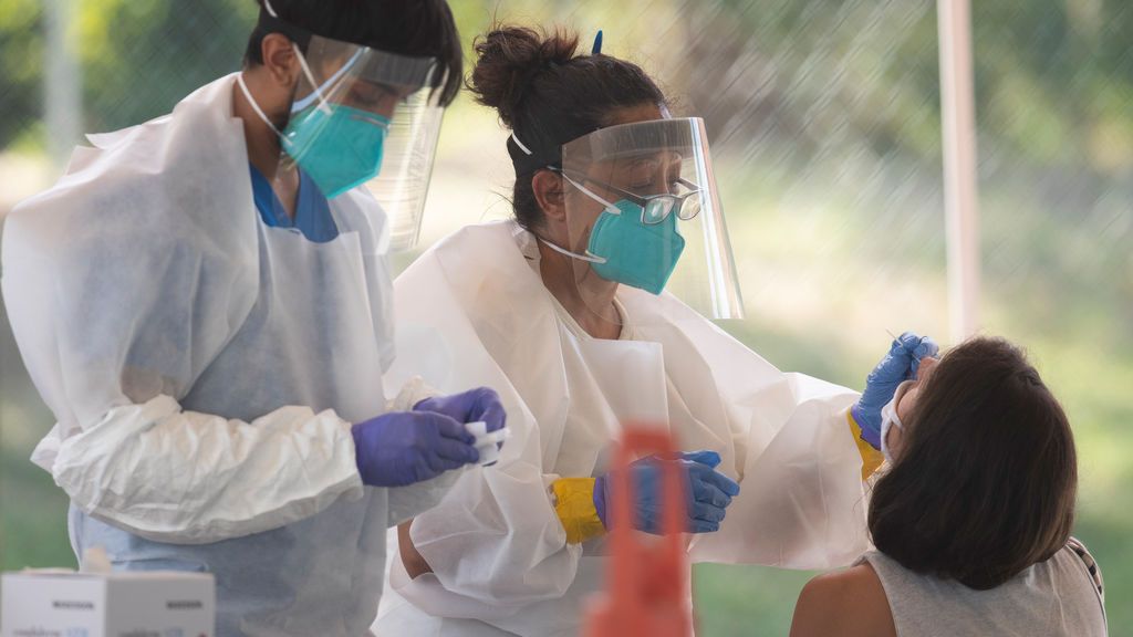 La pandemia de coronavirus deja ya más de 28,7 millones de casos y 920.000 fallecidos a nivel mundial La pandemia de coronavirus deja ya más de 28,7 millones de casos y 920.000 fallecidos a nivel mundial