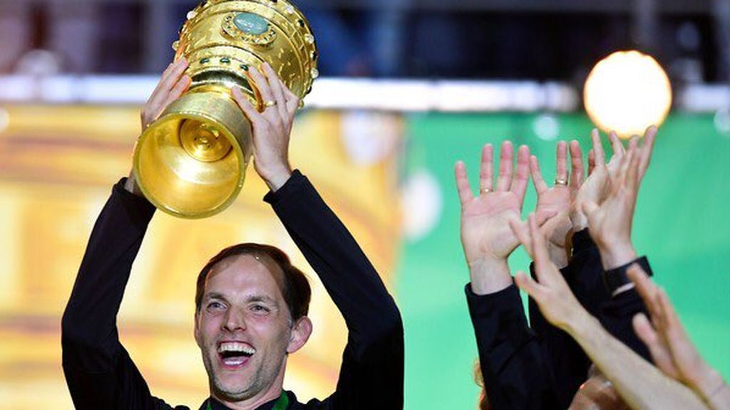 Thomas Tuchel celebrando un título con el Borussia Dortmund