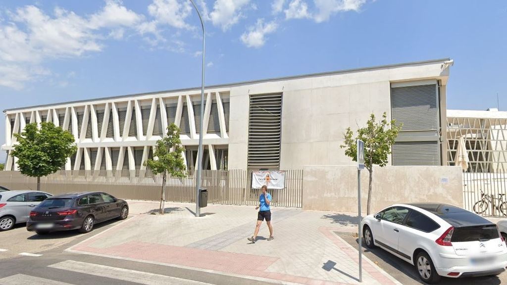 Detectados tres casos positivos en el Colegio Alemán de Madrid, el primer posible brote escolar en Madrid Detectados tres casos positivos en el Colegio Alemán de Madrid, el primer posible brote escolar en Madrid
