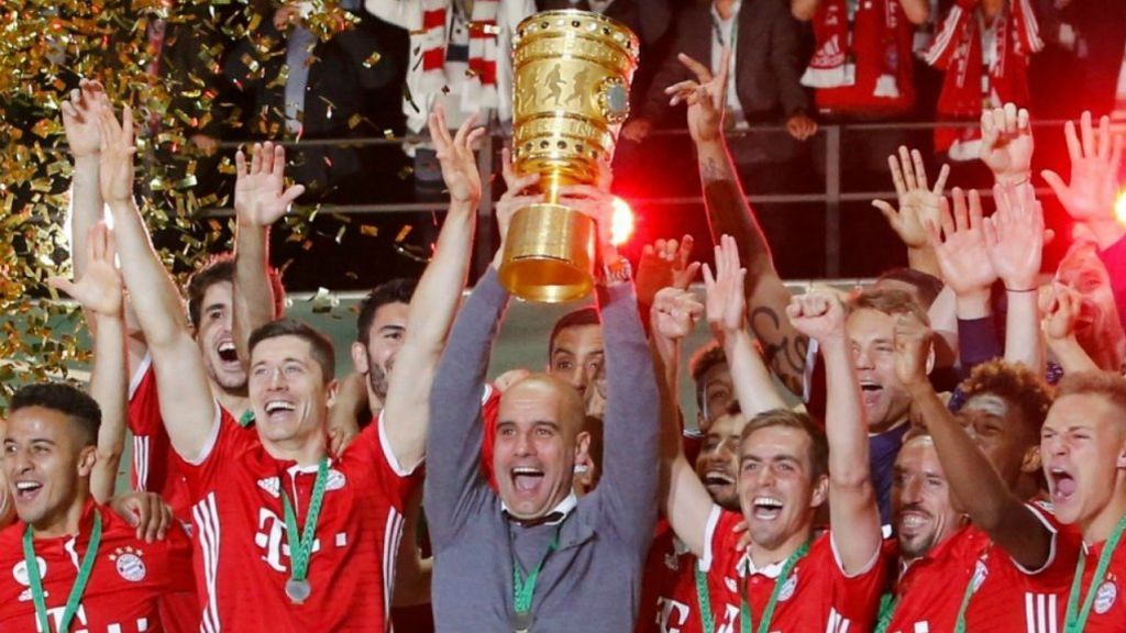 Pep Guardiola celebrando un título con el Bayern