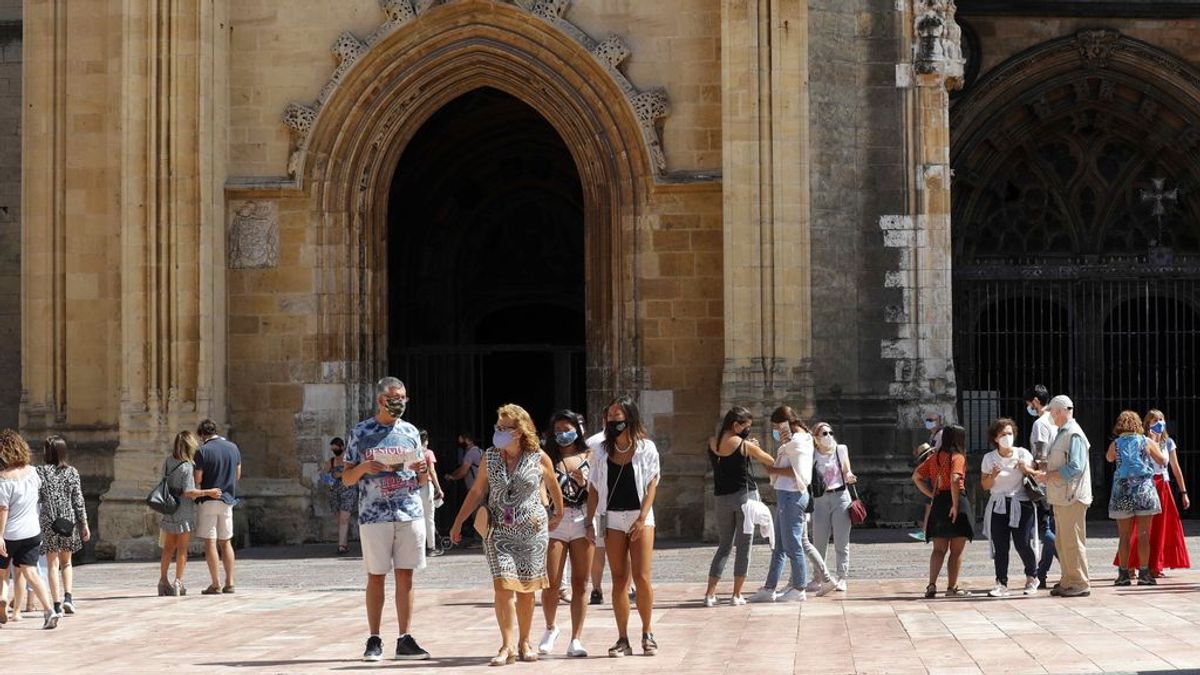Turistas en el centro de Oviedo