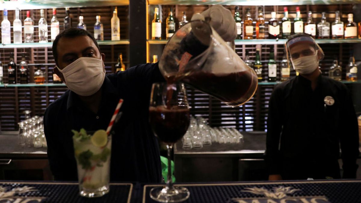 Una joven desencadena un contagio masivo por ir de bar en bar cuando debía hacer cuarentena en Baviera, Alemania
