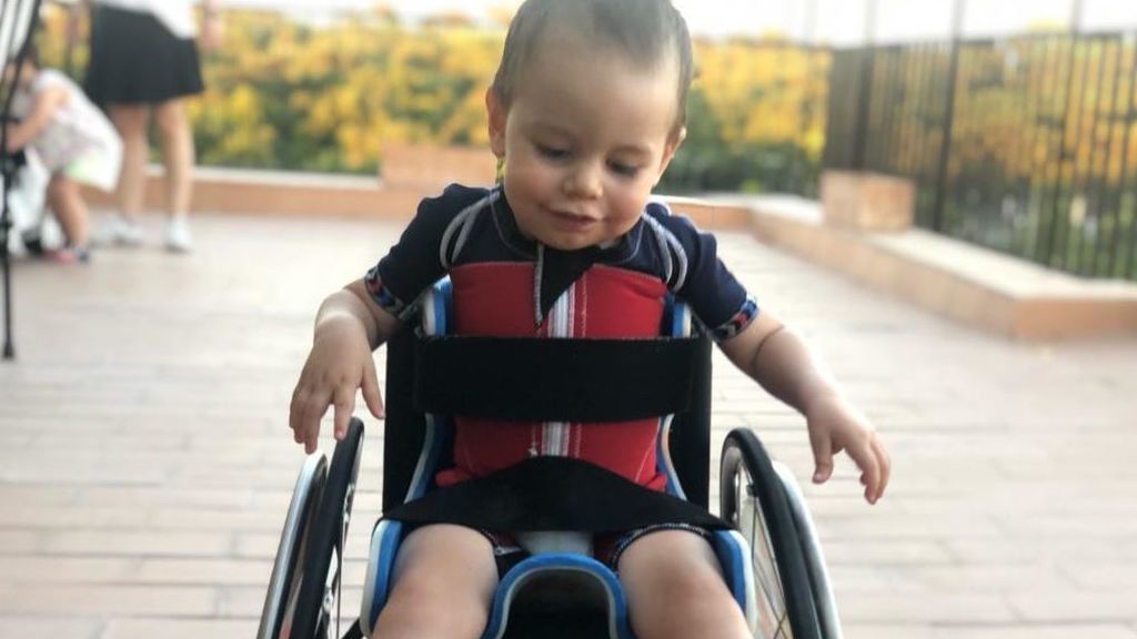 Encontradas las férulas del niño de dos años con atrofia muscular espinal: "He recuperado la esperanza en el género humano" Encontradas las férulas del niño de dos años con atrofia muscular espinal: "He recuperado la esperanza en el género humano"
