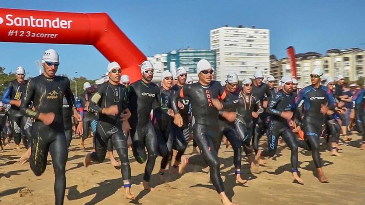 Sin mascarilla y sin guardar distancias: la foto de Revilla que desató la polémica en el Triatlón de Santander Sin mascarilla y sin guardar distancias: la foto de Revilla que desató la polémica en el Triatlón de Santander