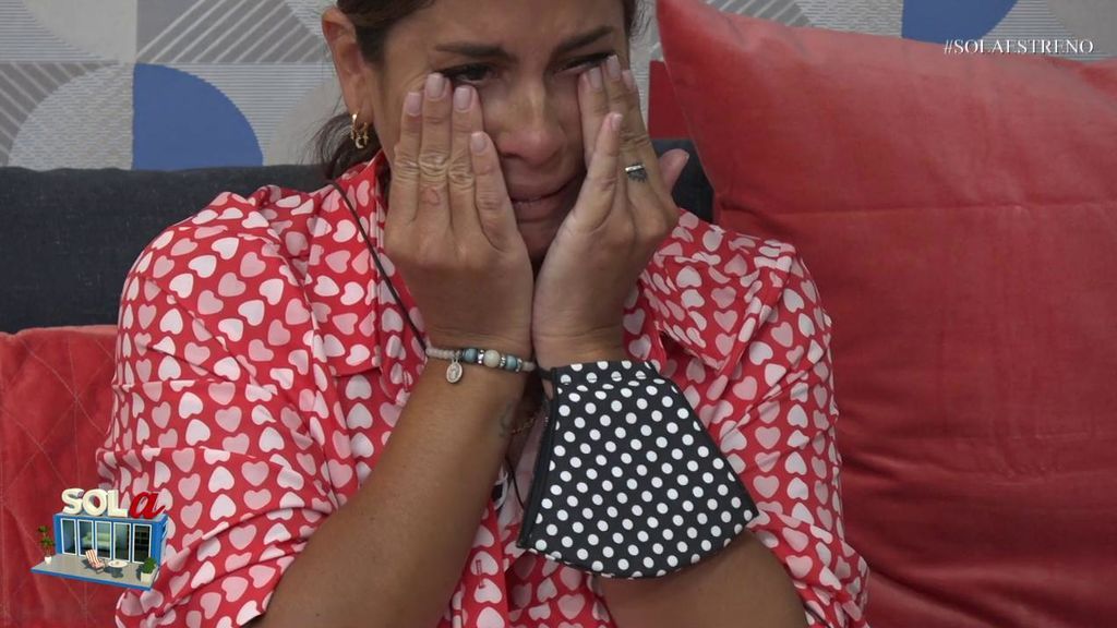 Anabel recibe entre lágrimas la sorpresa de sus primos