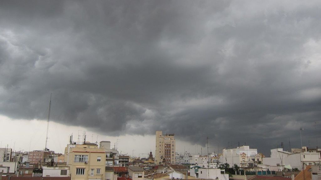 Llega una "inusual" borrasca atlántica que va a dejar lluvia y granizo a partir del jueves Llega una "inusual" borrasca atlántica que va a dejar lluvia y granizo a partir del jueves