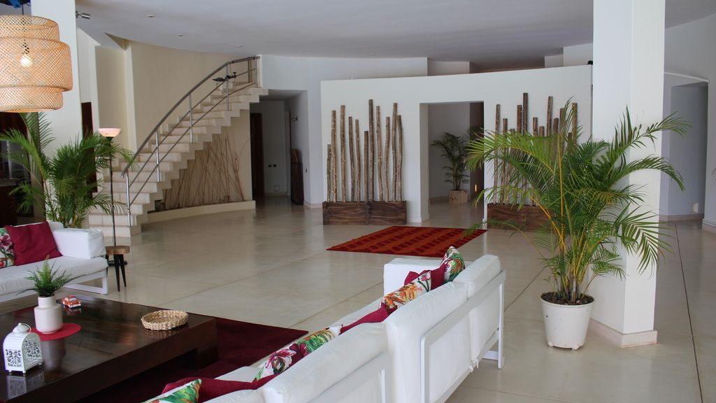 Así es Villa Playa: El lujoso alojamiento de las chicas