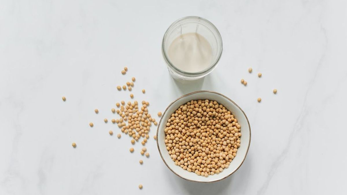 Poco colesterol y una alternativa a la leche de vaca: propiedades y beneficios de la leche de soja