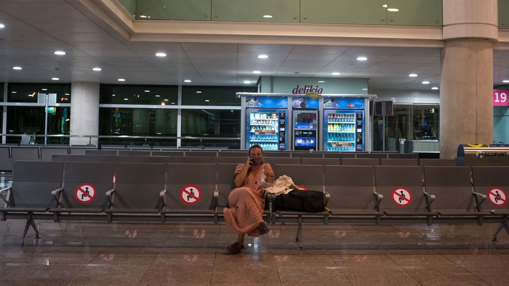 El Gobierno prorroga hasta el 30 de septiembre el cierre de la frontera Schengen salvo a una decena de países El Gobierno prorroga hasta el 30 de septiembre el cierre de la frontera Schengen salvo a una decena de países