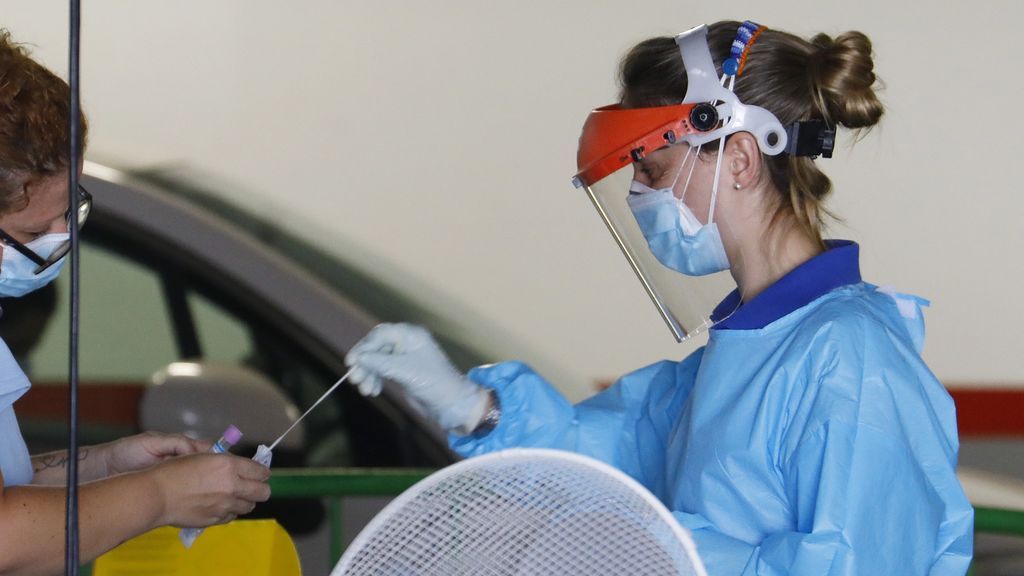 España suma otros 11.193 contagios de coronavirus y 234 muertos sin los datos de Murcia España suma otros 11.193 contagios de coronavirus y 234 muertos sin los datos de Murcia