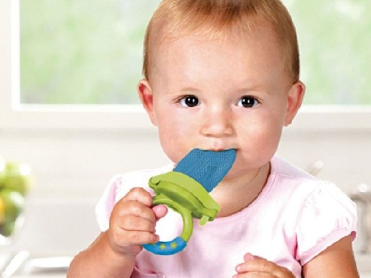 Chupete para fruta, una forma de que tu bebé coma sano - Divinity