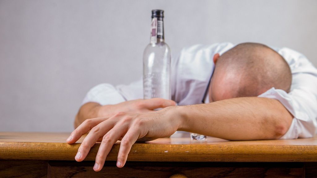 Mitos y consejos sobre la resaca. Mitos y consejos sobre la resaca.