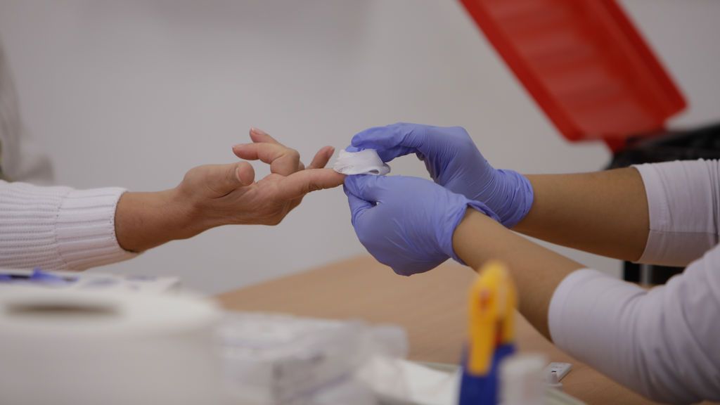 La Generalitat compra test rápidos para detectar la Covid en 10 minutos La Generalitat compra test rápidos para detectar la Covid en 10 minutos