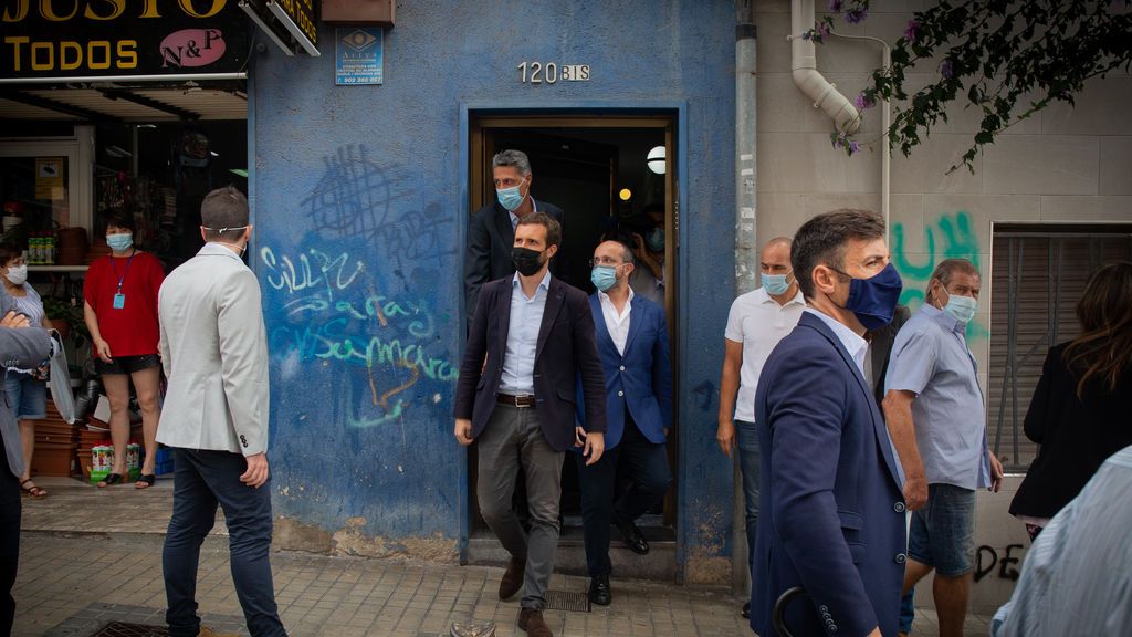 Casado: "Si Iglesias justifica la ocupación, que deje vivir en el jardín de su casa a los okupas" Casado: "Si Iglesias justifica la ocupación, que deje vivir en el jardín de su casa a los okupas"