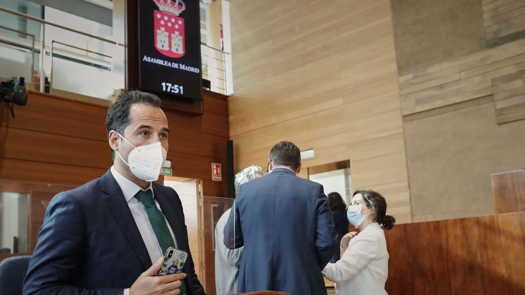 Aguado confirma que habrá más restriciones en Madrid: " Vamos a necesitar hacer más esfuerzos" Aguado confirma que habrá más restriciones en Madrid: " Vamos a necesitar hacer más esfuerzos"