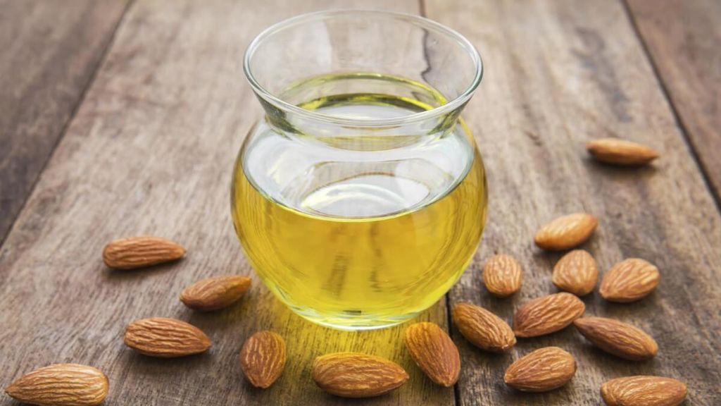 El aceite de almendras se obtendrá tras prensar el fruto del almendro.