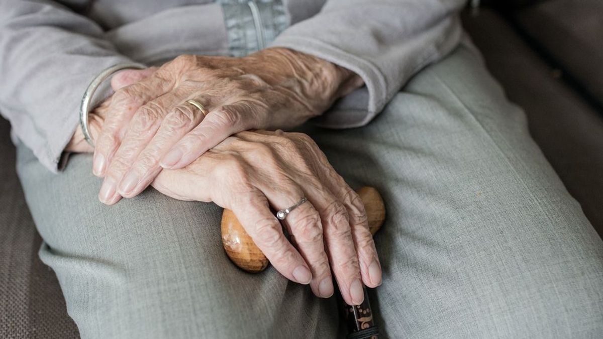Alzheimer: qué es, síntomas, causas y cómo tratar Alzheimer: qué es, síntomas, causas y cómo tratar