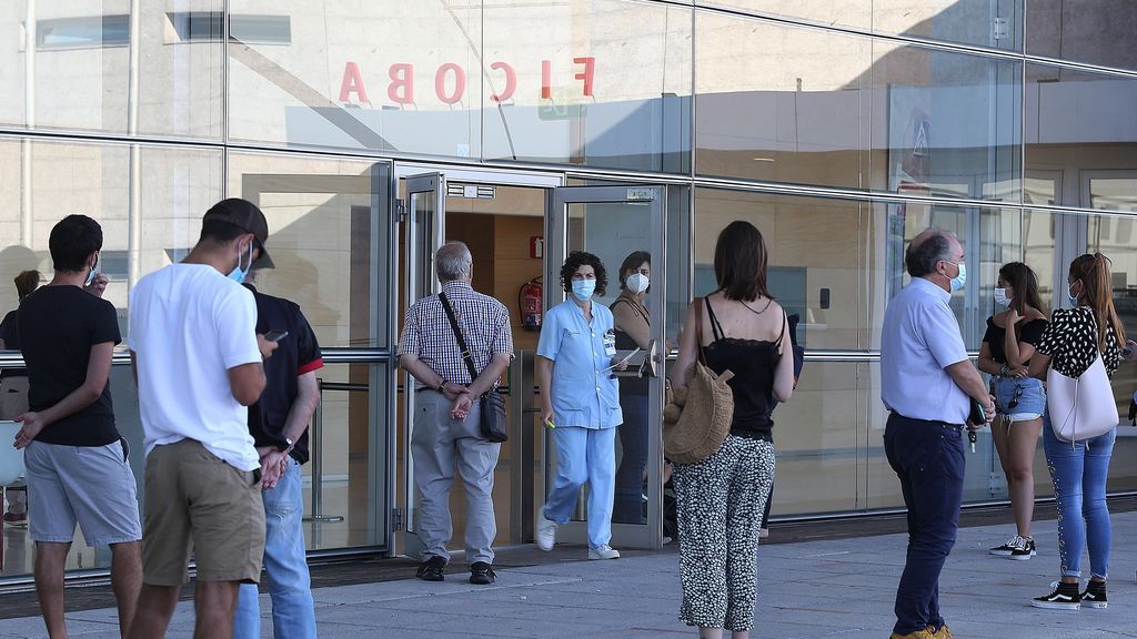 Nuevo máximo de contagios de coronavirus en España con 14.389 y otras 90 muertes Nuevo máximo de contagios de coronavirus en España con 14.389 y otras 90 muertes