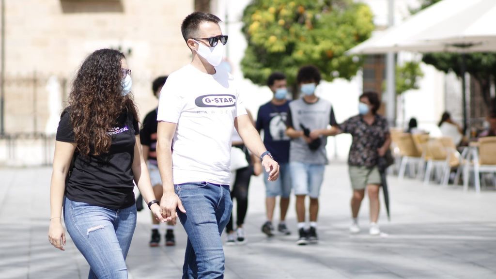Extremadura alcanza un nuevo récord de contagios con 373 positivos en una jornada con dos fallecidos Extremadura alcanza un nuevo récord de contagios con 373 positivos en una jornada con dos fallecidos