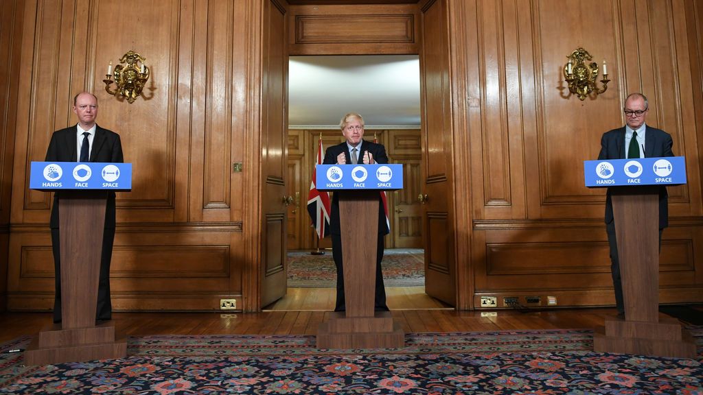 Alerta de los científicos británicos: Reino Unido, en un "punto crítico" frente al coronavirus Alerta de los científicos británicos: Reino Unido, en un "punto crítico" frente al coronavirus