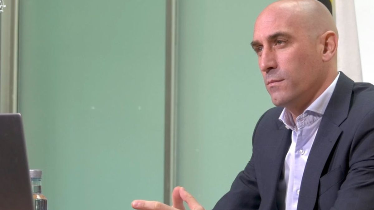 Luis Rubiales, reelegido sin oposición como presidente de la Federación de Fútbol Luis Rubiales, reelegido sin oposición como presidente de la Federación de Fútbol