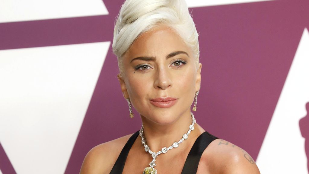 Lady Gaga: "La gente me observaba para asegurarse de que no me autolesionaba, no entendía por qué debía vivir"