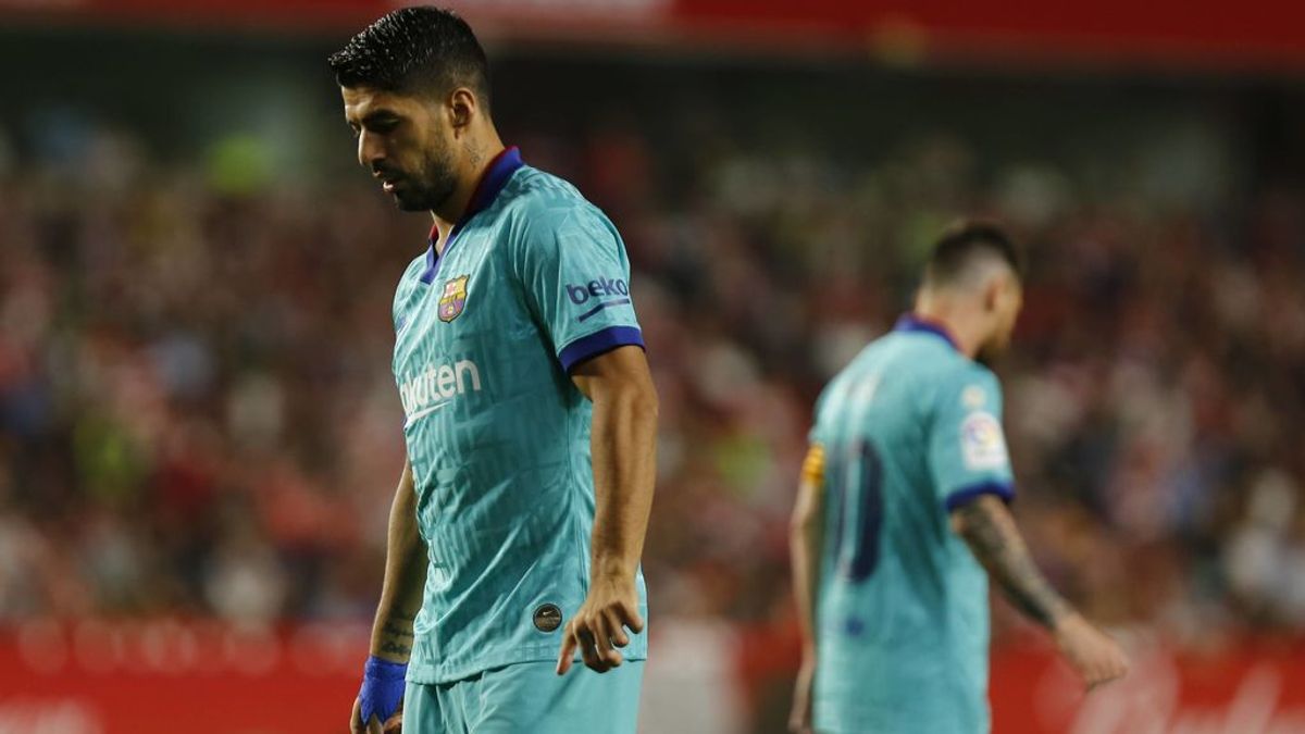 Luis Suárez rechaza la carta de libertad y reitera al Barça que solo saldrá si le pagan todo su contrato Luis Suárez rechaza la carta de libertad y reitera al Barça que solo saldrá si le pagan todo su contrato