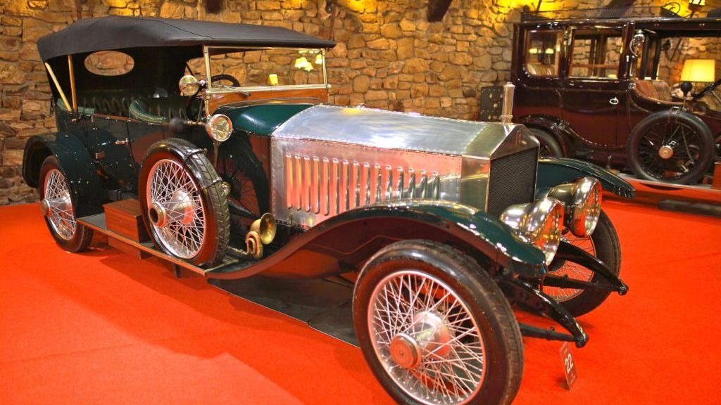 1914-RR-Silver-Ghost-Style-Colonial-1024x675