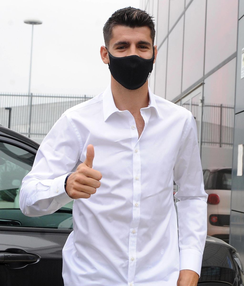 Álvaro Morata a su llegada al estadio de la Juventus para realizarse el reconocimiento