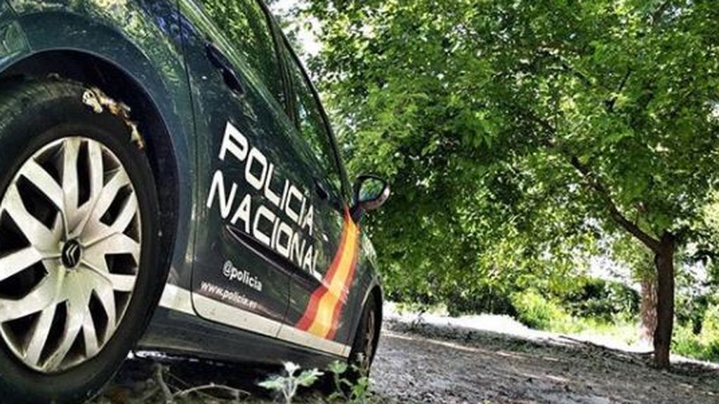 La mujer asesinada tras unos setos en Madrid es una indigente española de 46 años La mujer asesinada tras unos setos en Madrid es una indigente española de 46 años