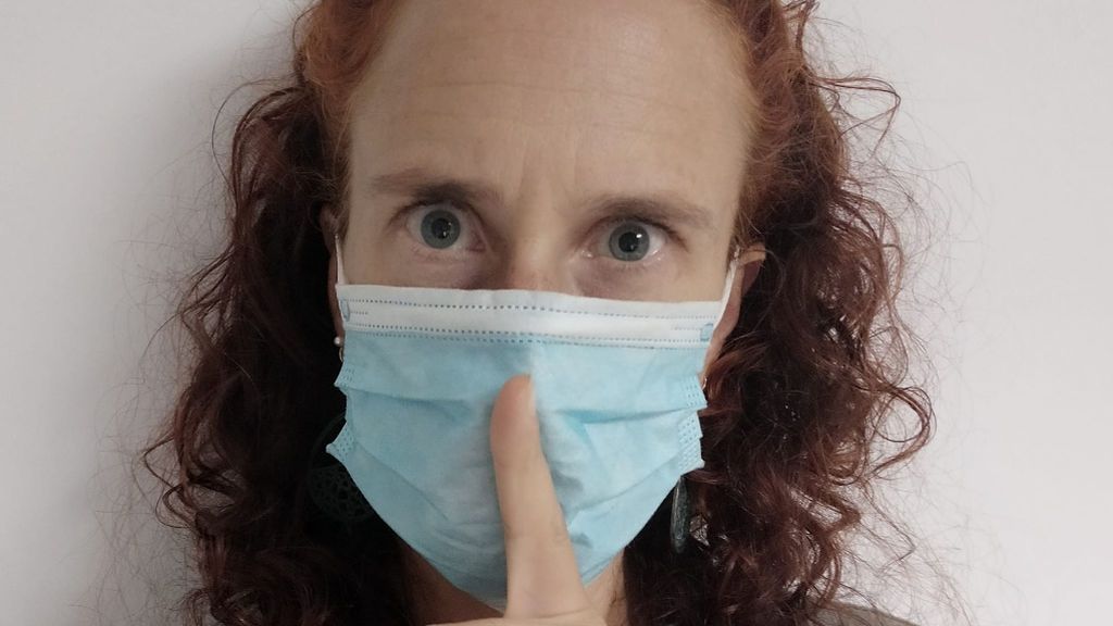 YouTube veta los vídeos de una bióloga negacionista YouTube veta los vídeos de una bióloga negacionista