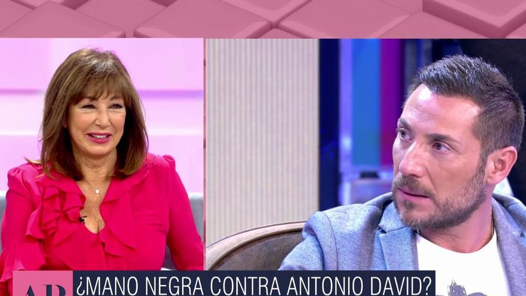 Ana Rosa se parte de risa con la mano negra a Antonio David