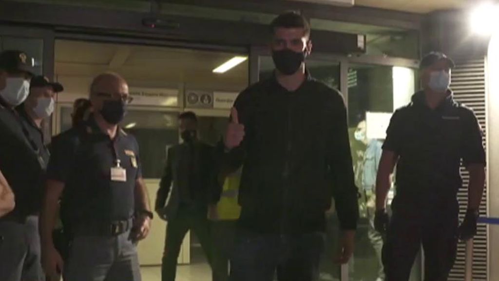 Álvaro Morata, a su llegada al aeropuerto de Turín.