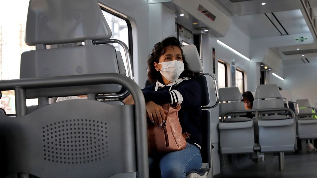 Los bulos más virales sobre las mascarillas: "Es falso que produzcan hipoxia, infecciones o daños pulmonares" Los bulos más virales sobre las mascarillas: "Es falso que produzcan hipoxia, infecciones o daños pulmonares"