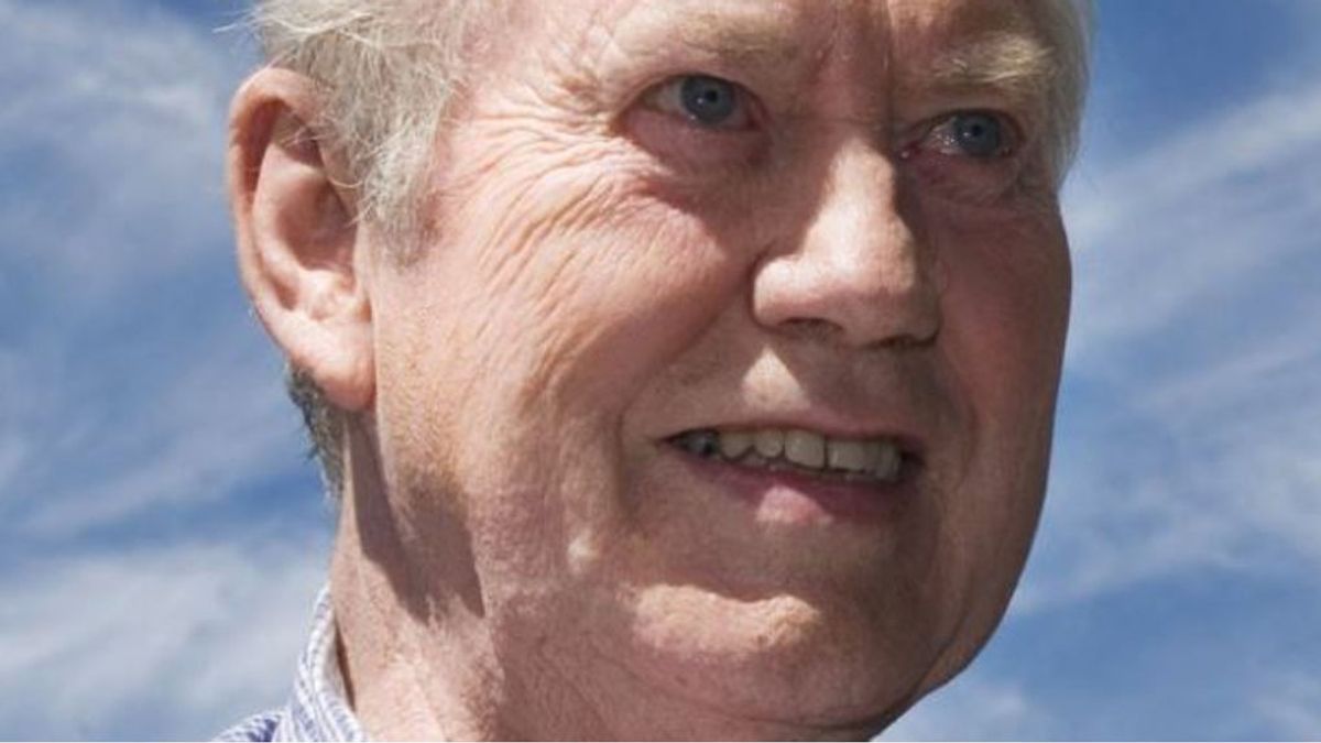 Chuck Feeney, el multimillonario que amasó una fortuna de 6.000 millones de euros y decidió donarla Chuck Feeney, el multimillonario que amasó una fortuna de 6.000 millones de euros y decidió donarla