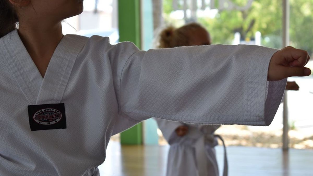 De canalizar la energía a mejorar el autoestima: los beneficios de las artes marciales en niños y adolescentes