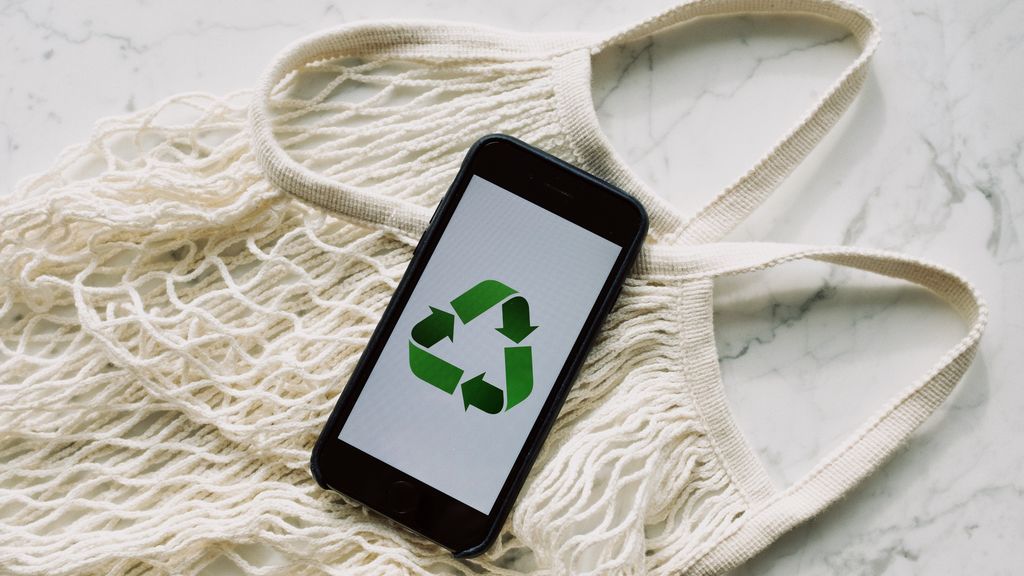 Los símbolos del reciclaje aportan más información sobre los productos. Los símbolos del reciclaje aportan más información sobre los productos.