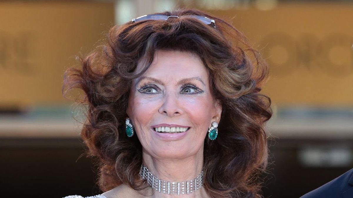 Con canas y superviviente del Holocausto: Sophia Loren vuelve al cine a sus 86 años