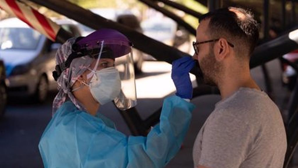 Andalucía comienza esta semana a hacer tests rápidos de antígenos en Lucena y Casariche