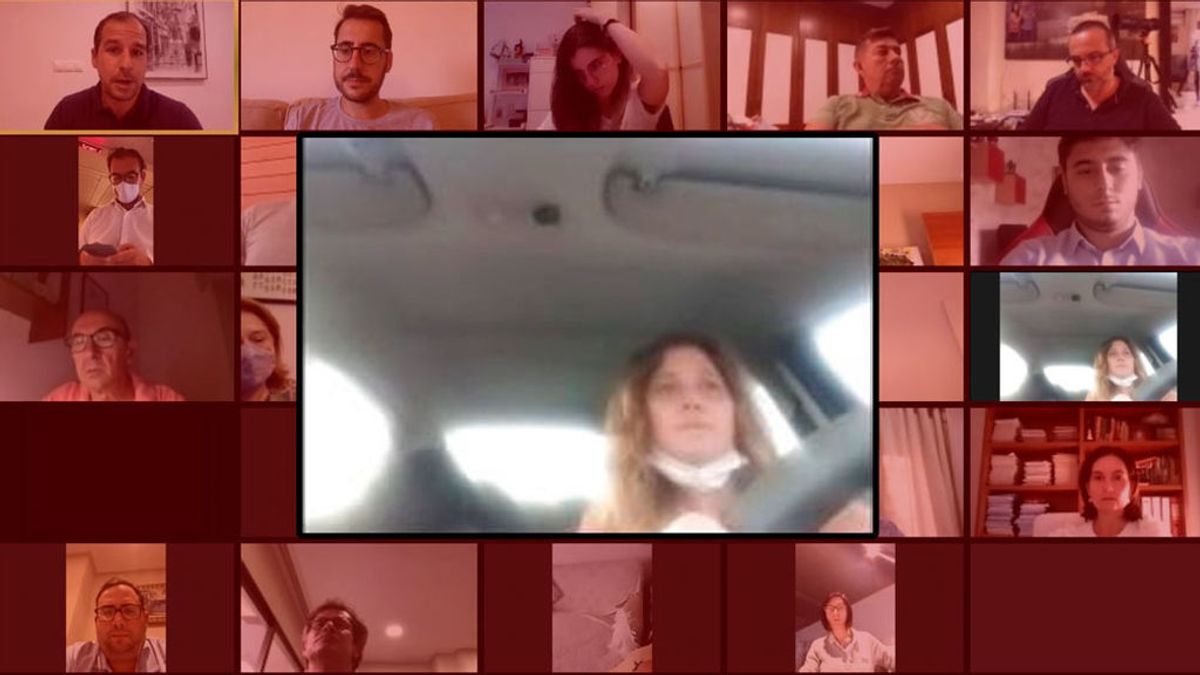 Pillada conduciendo mientras asistía por videoconferencia a la ejecutiva del PP de Elche Pillada conduciendo mientras asistía por videoconferencia a la ejecutiva del PP de Elche